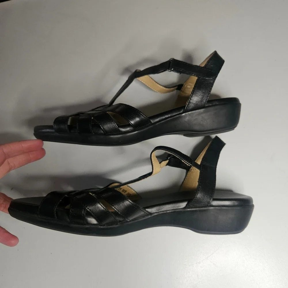 Naturalizer Womens Black Leather Strappy Wedge Sandals Low Heel Comfort 8.5 - Picture 3 of 9